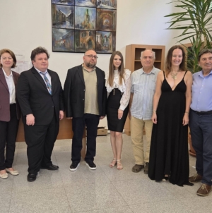 Doctoranzii Ingrid Orosz și Anton Mihiș au susținut cu succes tezele de doctorat la Facultatea de Litere din Baia Mare