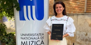 Îndrăgita artistă Maria Mihali continuă drumul spre performanța academică: a fost admisă la master în Muzicologie