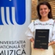 Îndrăgita artistă Maria Mihali continuă drumul spre performanța academică: a fost admisă la master în Muzicologie