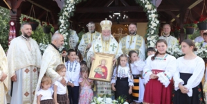 Preasfințitul Părinte Episcop Iustin a sfințit capela de cimitir a Parohiei Ortodoxe Satu Nou de Jos
