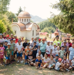 Mănăstirea Chiuzbaia găzduiește o nouă serie de tabere pentru copiii și tinerii din Protopopiatul Ortodox Baia Mare