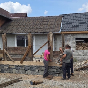 Au început lucrările de restaurare la Casa Memorială „Stan Ioan Pătraș” din Săpânța