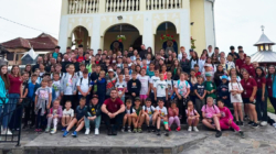 Caravana Tinerilor Creștini Ortodocși continuă în Maramureș și adună sute de tineri în jurul credinței și prieteniei