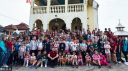 Caravana Tinerilor Creștini Ortodocși continuă în Maramureș și adună sute de tineri în jurul credinței și prieteniei