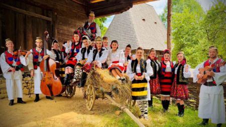 Andreea Ghițiu a lansat un „Colaj din Maramureș”, proiect dedicat folclorului autentic și frumuseții Maramureșului Voievodal