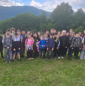 „Youth at the Top”: Elevii din Vișeu de Sus au explorat ecosistemele din Parcul Natural Munții Maramureșului