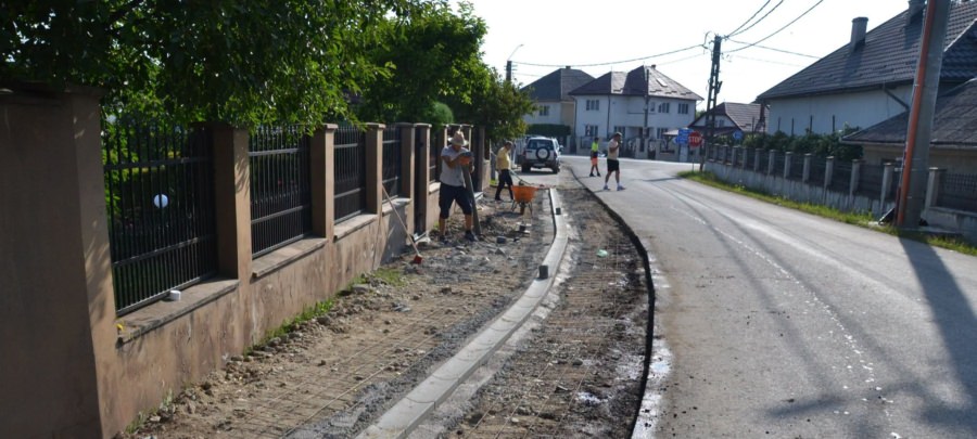 Lucrări edilitare pentru protejarea gospodăriilor și îmbunătățirea infrastructurii în comuna Fărcașa