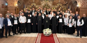 Absolvenții programului de masterat în Domeniul de Teologie Ortodoxă au susținut lucrările de disertație și au depus Jurământul de credință