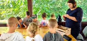 Atelierele de weekend revin în august la Muzeul Satului din Baia Mare. Activități creative pentru toate vârstele