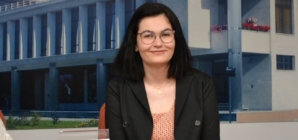 Universul liric al Corneliei Ciocotișan: Volumul „La pas prin viață” a fost lansat la Baia Mare