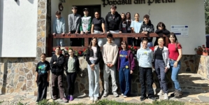 Tabără de excelență în Preluca: Elevii maramureșeni au explorat natura și secretele corpului uman
