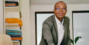 O minune născută în Maramureș: Părintele Irineu Bârle și fiul său de suflet, Moise, primul avocat african din județ