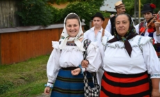 Măriuca Verdeș și Grupul Rădăcinilor Străbune au reprezentat Maramureșul la Festivalul „Dor Bucovinean”