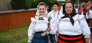 Măriuca Verdeș și Grupul Rădăcinilor Străbune au reprezentat Maramureșul la Festivalul „Dor Bucovinean”