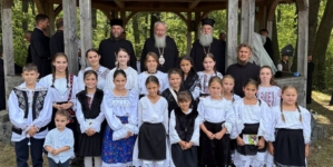 Hramul Mănăstirii „Sfânta Maria Magdalena” din Oarța de Sus, sărbătorit în prezența a trei ierarhi și a numeroși credincioși