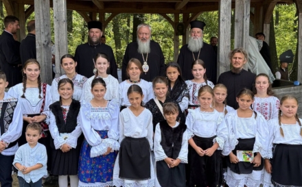 Hramul Mănăstirii „Sfânta Maria Magdalena” din Oarța de Sus, sărbătorit în prezența a trei ierarhi și a numeroși credincioși