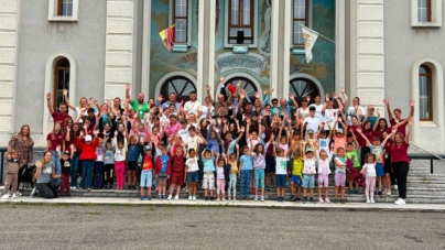 Copii și tineri din Satu Nou de Sus, reuniți la Școala de vară „Împreună spre Hristos”