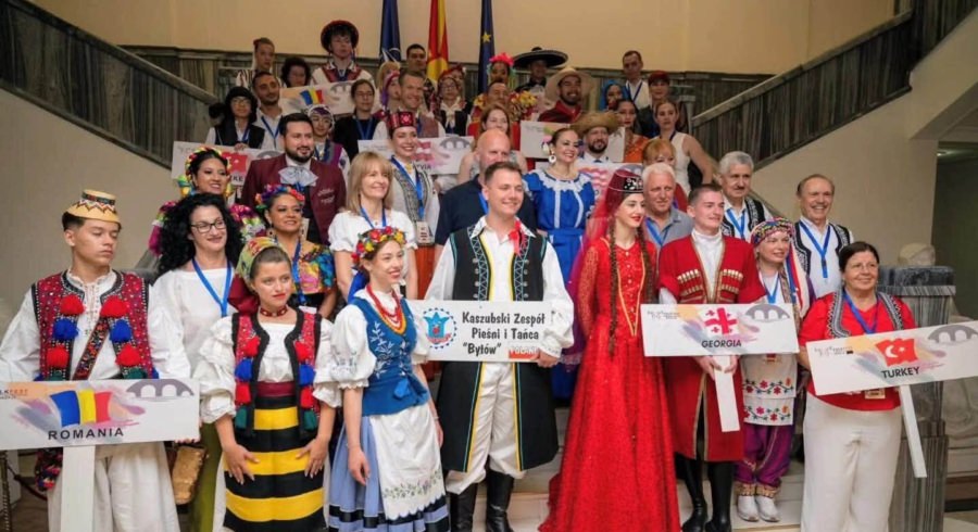 Ansamblul Folcloric Național „Transilvania” a urcat din nou pe scena Festivalului Internațional FolkFest din Skopje, Macedonia