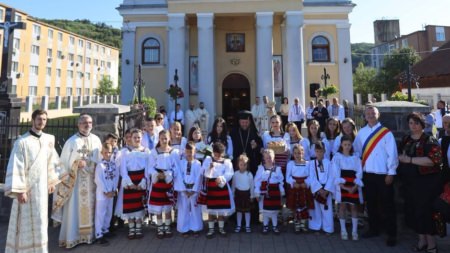Centenarul bisericii din Ilba, sărbătorit prin Sfânta Liturghie oficiată de PS Părinte Timotei Sătmăreanul