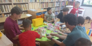 Voluntarii americani au adus energie și jocuri interactive la Centrul Comunitar Romanii din Baia Mare