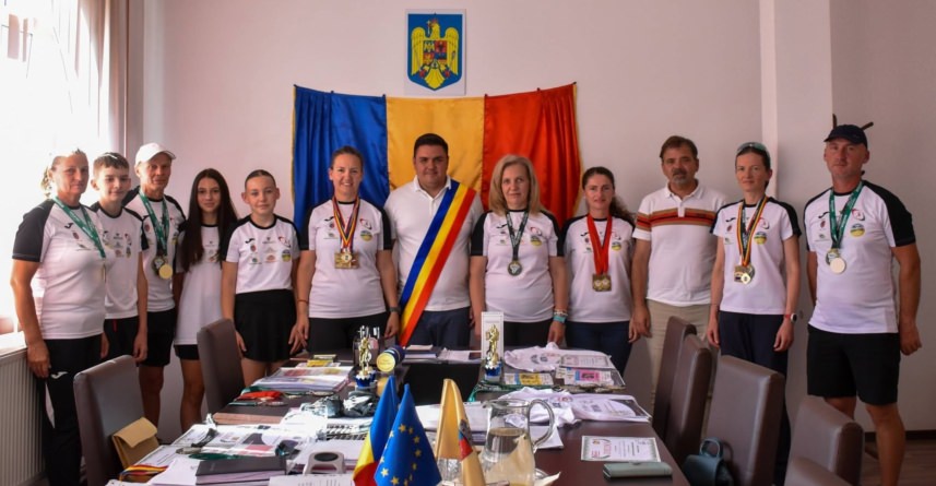Sportivii A.C.S. Athletic Târgu Lăpuș, felicitați de autorități pentru performanțele obținute la competițiile naționale și internaționale