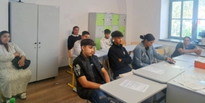 Întâlnire dedicată oportunităților de continuare a studiilor pentru elevii de etnie romă, la Școala Gimnazială „Petofi Șandor” Coltău