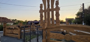 Lucrări de întreținere la troița din Merișor