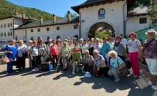 Descoperire și spiritualitate: Seniorii Centrului CASPEV, în pelerinaj prin județele Hunedoara și Alba
