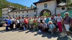 Descoperire și spiritualitate: Seniorii Centrului CASPEV, în pelerinaj prin județele Hunedoara și Alba