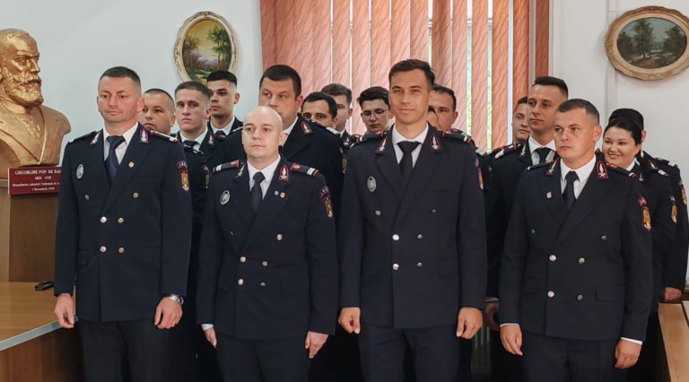 52 de cadre ale ISU Maramureș au fost avansate în grad pentru merite profesionale