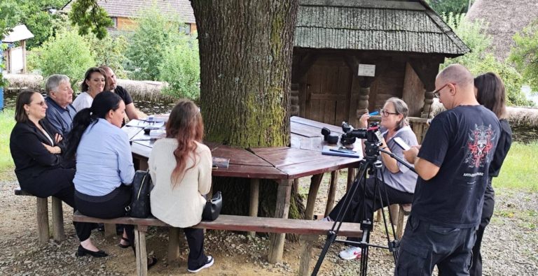 Pe urmele lui Augustin Buzura: Film documentar realizat în Maramureș prin proiectul „Locuri de poveste”