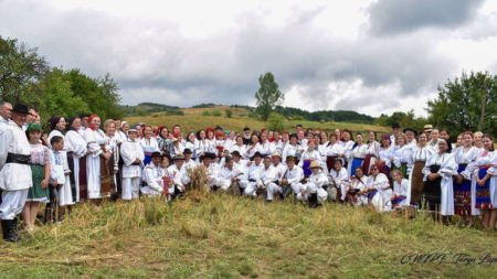 Clacă de secerat organizată la Suciu de Sus. Tradițiile din Țara Lăpușului, readuse la viață