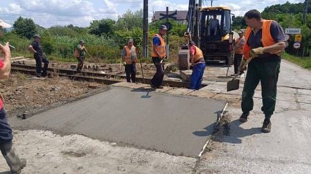Veste bună! Au fost remediate denivelările de la pasajul CFR dintre Lăpușel și Bozânta Mică