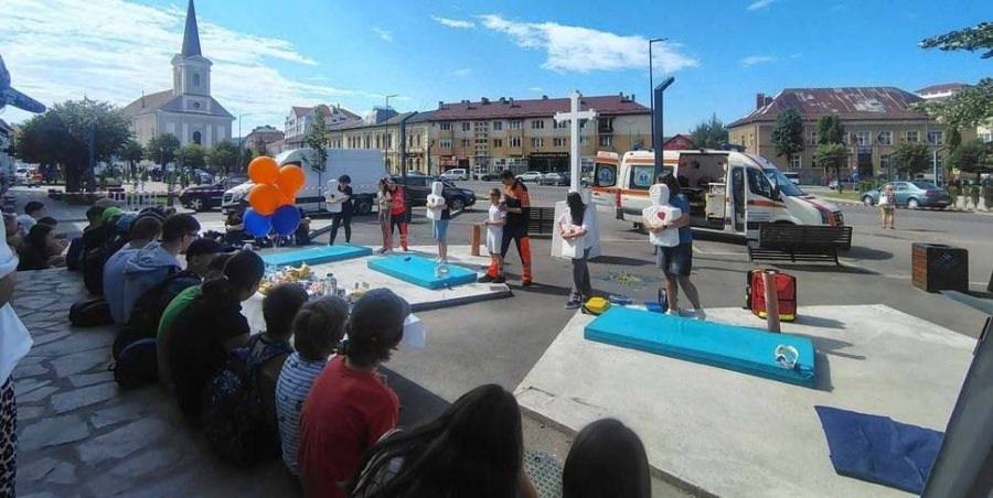 Activitate interactivă despre primul ajutor în Tabăra Ecumenică de la Târgu Lăpuș