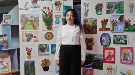 Expoziție de artă semnată de Cerasela Pop, elevă a Liceului Tehnologic Special Baia Mare