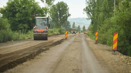 Consiliul Județean Maramureș pregătește o rută provizorie peste râul Lăpuș pentru locuitorii din Cătălina și Coltău
