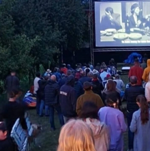 Filme sub cerul liber la Casa din Vale la Breb, Maramureș