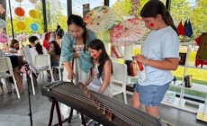 Elevii Liceului Internațional Baia Mare au descoperit arta caligrafiei chinezești