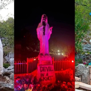 Incredibil! Mesaje ofensatoare și vopsea neagră pe statuile Fecioarei Maria de la Medjugorje