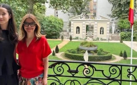 Carina Giorgiu, românca de 16 ani care scrie istorie la Opera Națională din Paris