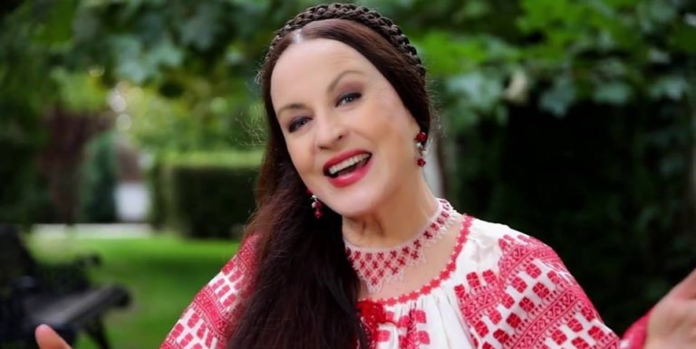 11 iulie 1955, s-a născut Maria Dragomiroiu, una dintre cele mai iubite interprete de muzică populară din România