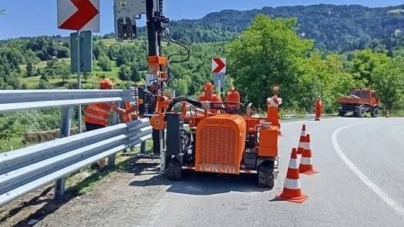 Lucrări pentru creșterea siguranței pe DN 17C, în zona Săcel, Maramureș