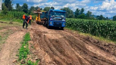 Au început lucrările la drumul de acces către traversarea provizorie peste râul Lăpuș
