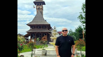 Artistul Marcel Pavel a promovat bisericile de lemn din Maramureș în timpul vizitei sale în județ