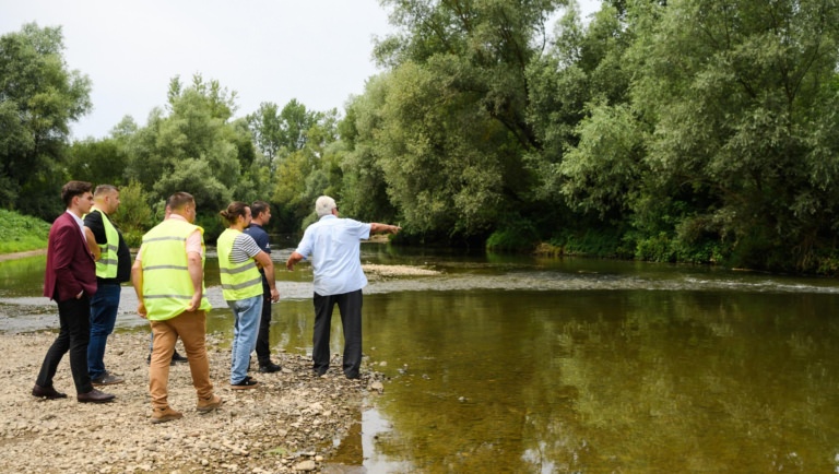 Accelerează lucrările pe DJ 182B și se amenajează o traversare provizorie peste râul Lăpuș, între Cătălina și Mocira