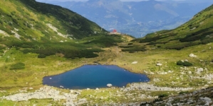 Iubitorii aventurilor montane sunt invitați să petreacă Noaptea Perseidelor în Munții Rodnei