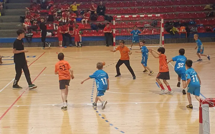 ȘHCS Fărcașa 2022 organizează înscrieri pentru grupele de Baby și Mini Handbal