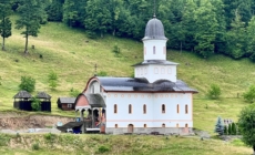Hramul Mănăstirii Petrova: Credincioșii sunt invitați la rugăciune de sărbătoarea Tăierea Capului Sfântului Proroc Ioan Botezătorul