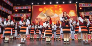 Ansamblul Folcloric „Săliștenii” va urca pe scena Festivalului Internațional de Folclor „Cântecele Munților” de la Sibiu