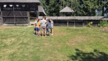 „Vacanță în curtea muzeului”: Cinci zile de activități creative și educative pentru copii la Muzeul Maramureșan din Sighetu Marmației